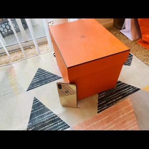 Hermes box